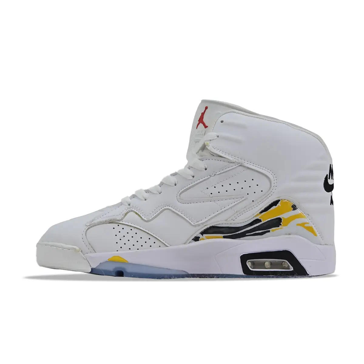 گالری تصاویر کتونی نایک ایر جردن 6 سفید زرد